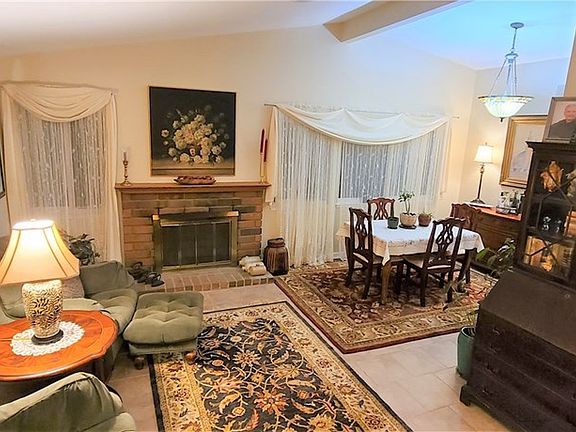 5th image of 28509 Winterdale Dr