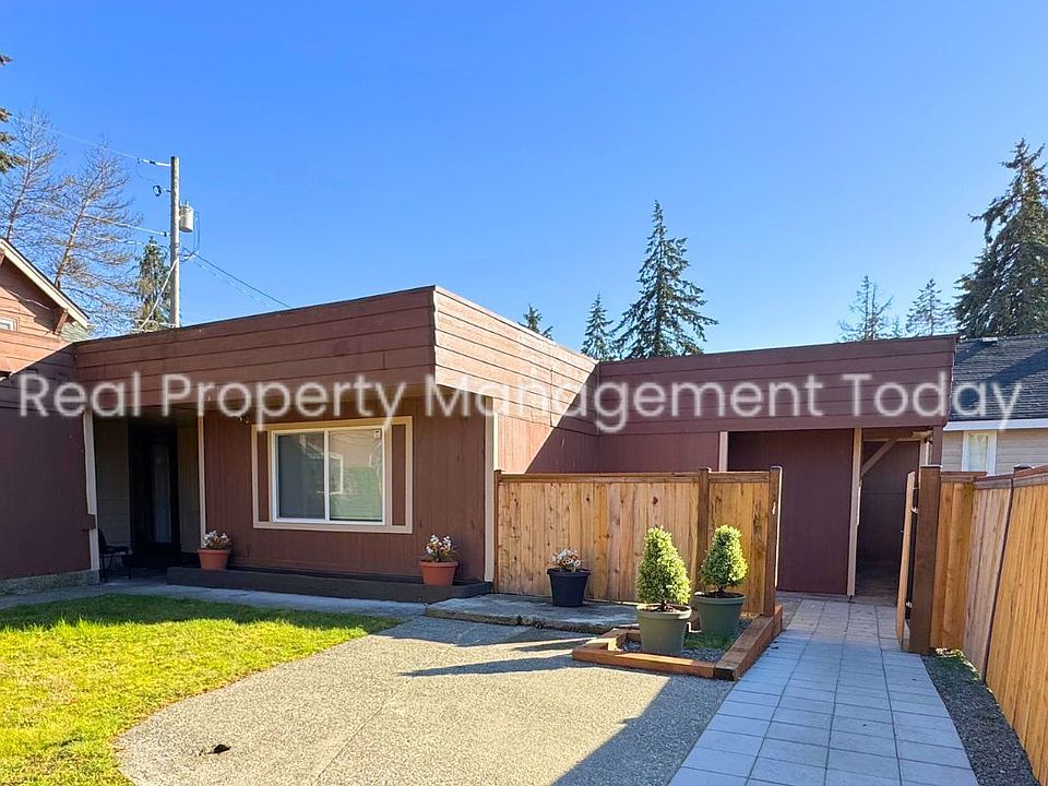 1st image of 4418 109th St SW APT D