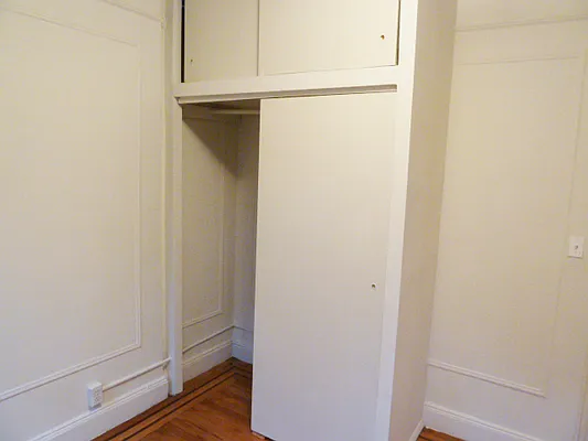 Rented by DSA Realty Midtown West | media 9