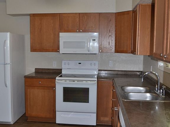 3rd image of 322 6th Ave SE APT 1