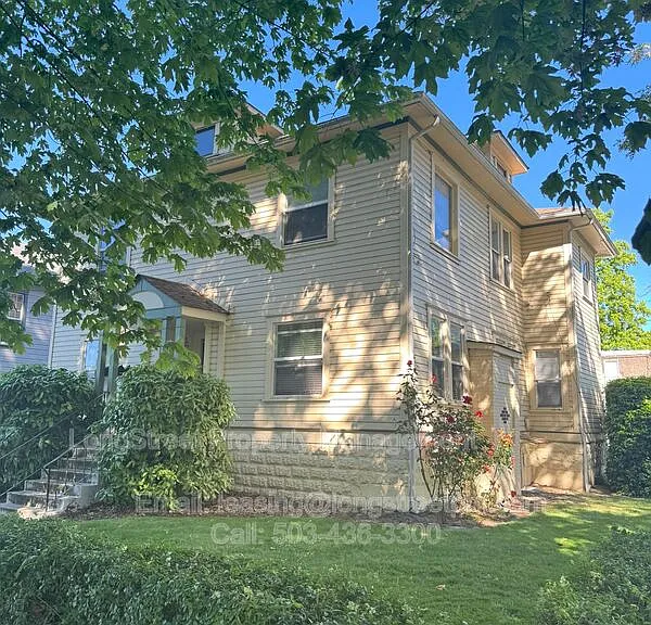 205 NW 11th St #5 — Photo 3
