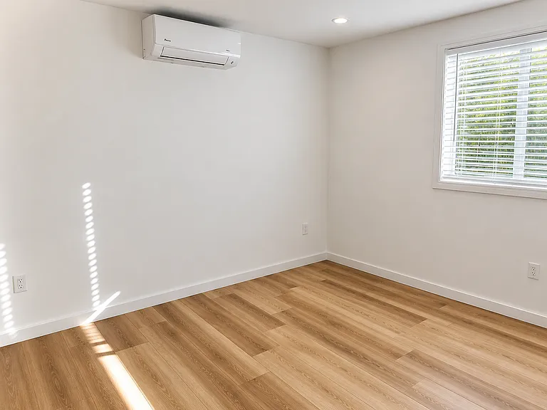10032 Bernice Cir — Photo 16