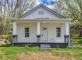 824 W Madison St, Pulaski, TN 38478