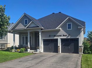 9 Broadpoint St, Wasaga Beach, ON L9Z 3B8