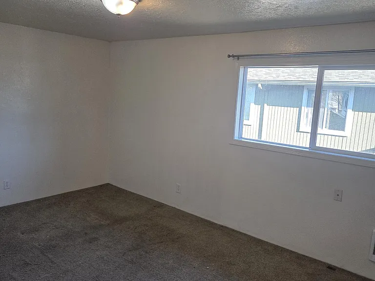 1669 Salishan St SE #1 — Photo 4