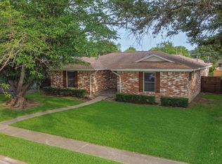11310 Quail Run St, Dallas, TX 75238