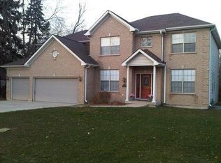 153 W Army Trail Rd, Bloomingdale, IL 60108