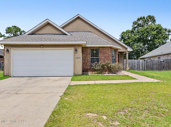 13672 Hidden Oaks Dr, Gulfport, MS 39503