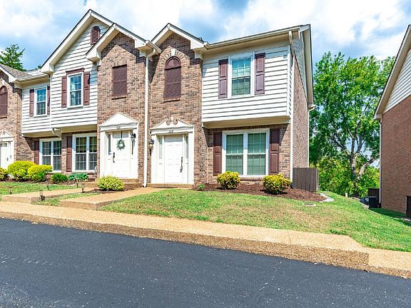 3rd image of 1628 Brentwood Pointe