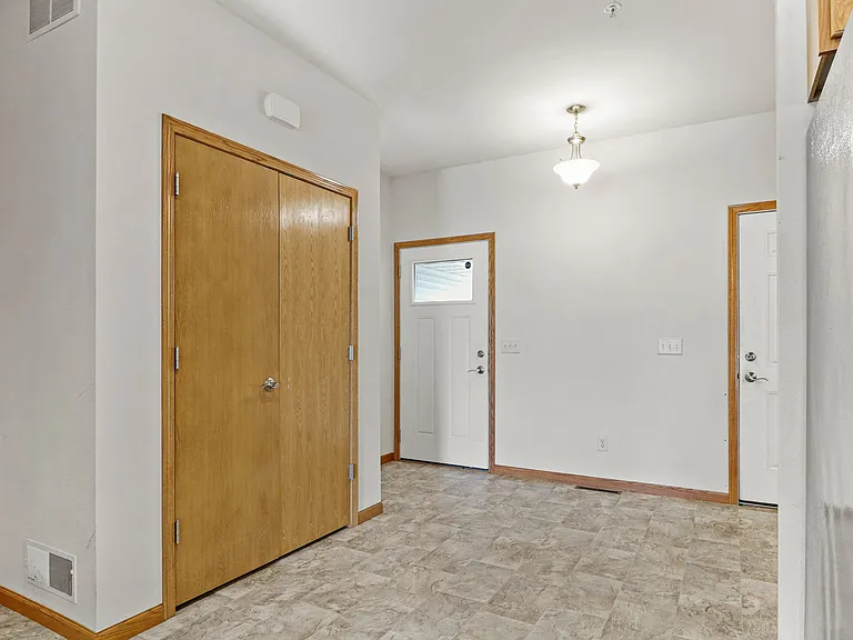 513 Sturges St #513 — Photo 15