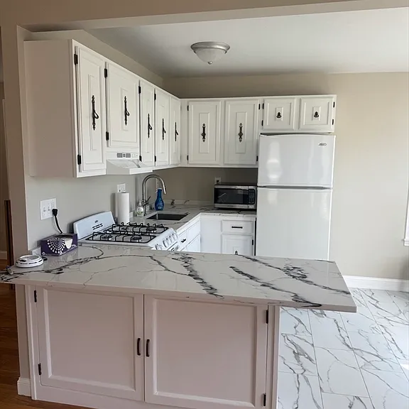 48 Spring St #2 — Photo 7