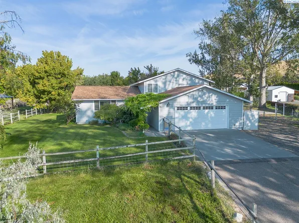 101204 E Clover Rd, Kennewick, WA 99338