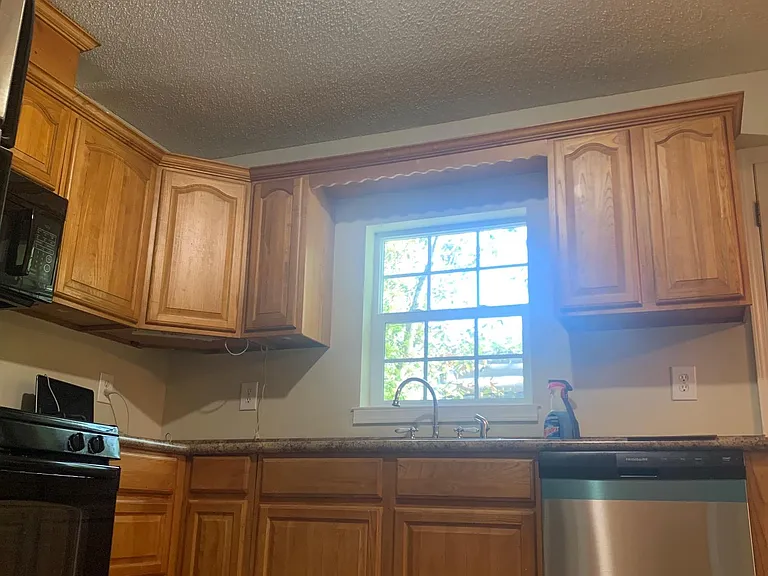 6455 Waverly Dr N — Photo 18
