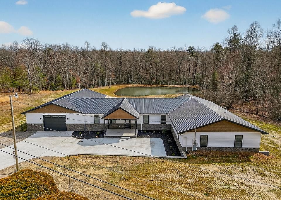 1st image of 365 Spring Haven Ln