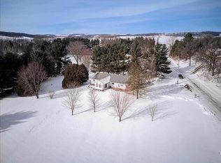 6147 Barman Rd, Waunakee, WI 53597