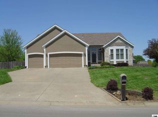 7524 SW Falcon St, Topeka, KS 66610