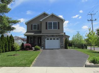 1401 Clauser St, Hellertown, PA 18055