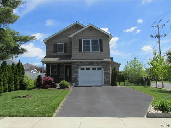 1401 Clauser St, Hellertown, PA 18055