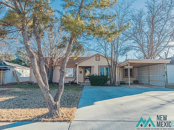 2nd image of 905 E Llano Dr