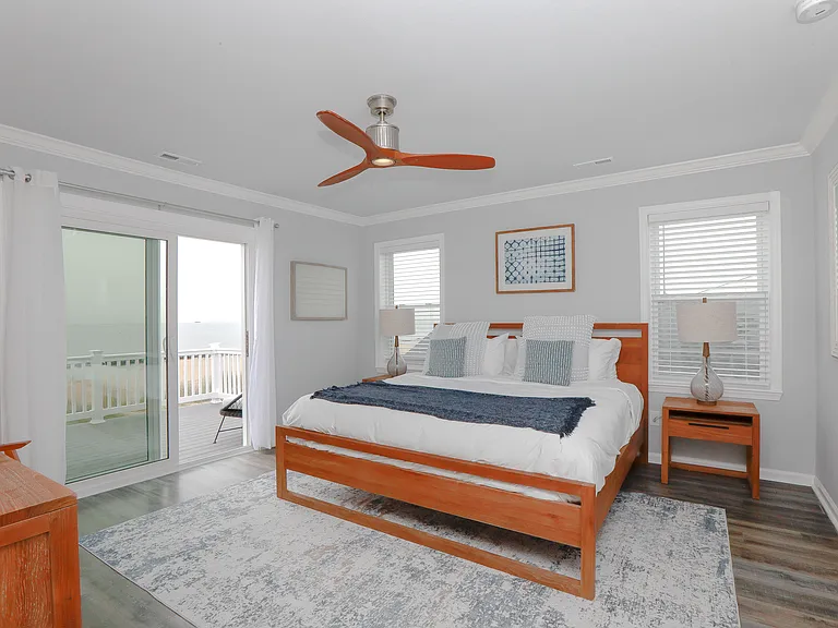 810 W Ocean View Ave #B — Photo 5