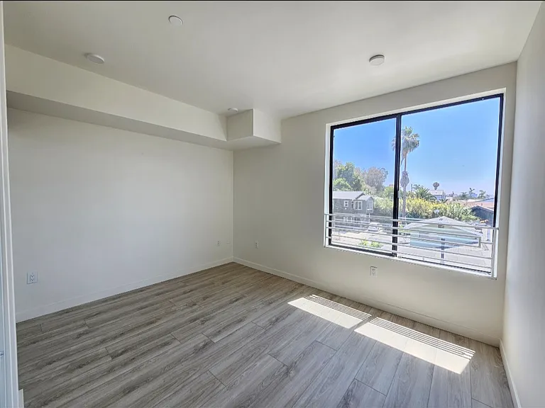 THECoronado — Photo 30