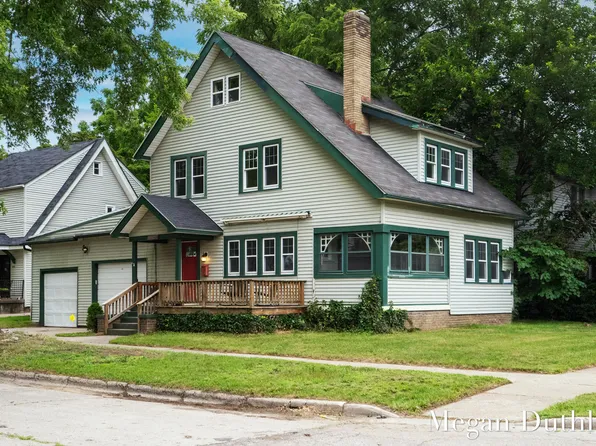 1822 Paris Ave SE, Grand Rapids, MI 49507