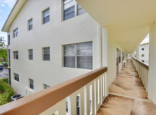 402 Mansfield Dr #J, Boca Raton, FL 33434