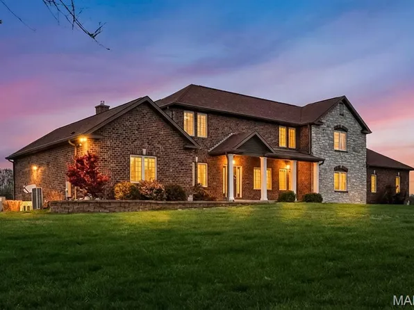 10349 Bauer Rd, Saint Louis, MO 63128