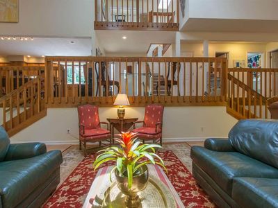 9436 S Harbour Pointe Dr, Bloomington, IN, 47401