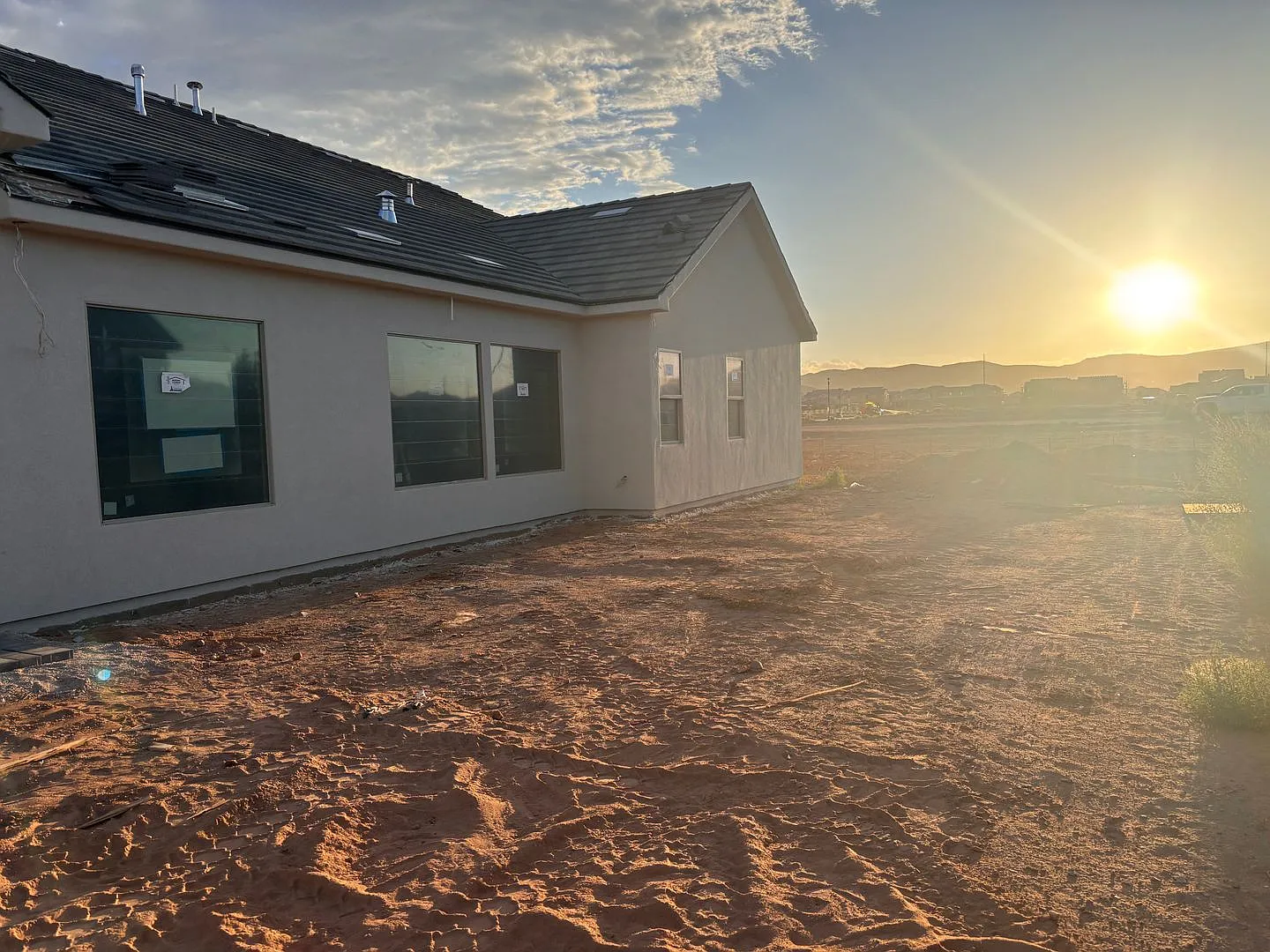 Brand New Single Story in Moorland Park — Photo 3