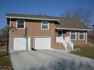 1701 McDonald Rd, Norfolk, NE 68701