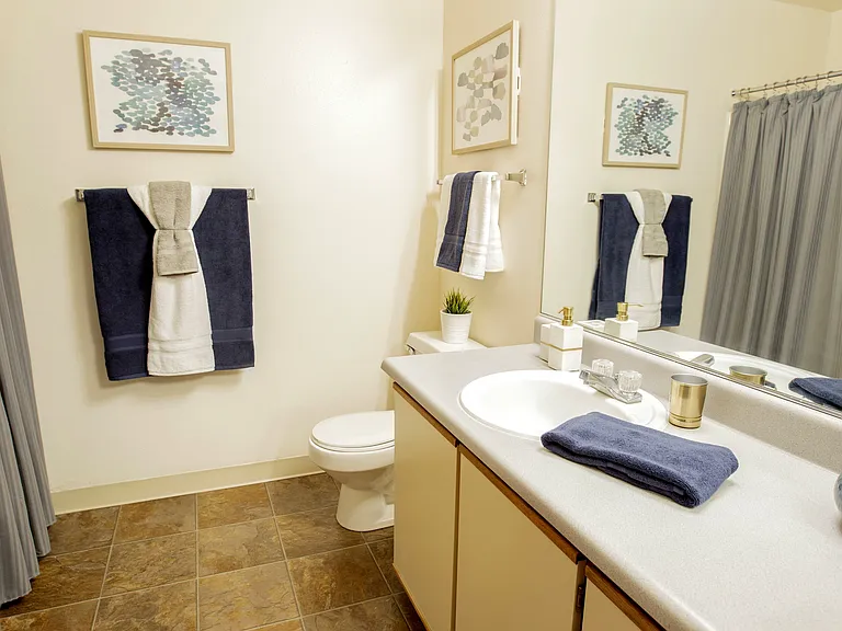 Anjou Club Apartment Homes — Photo 11
