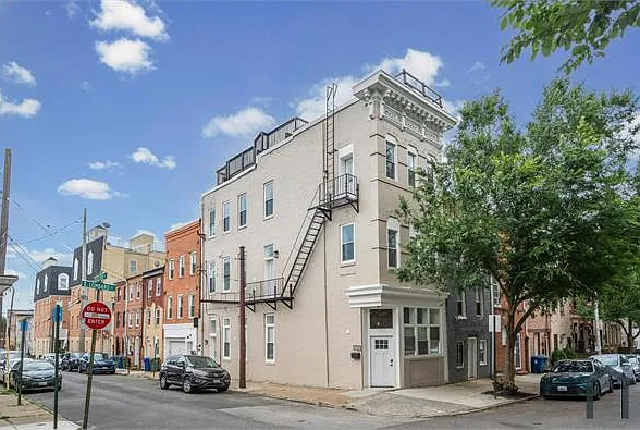1723 E Lombard St — Photo 2