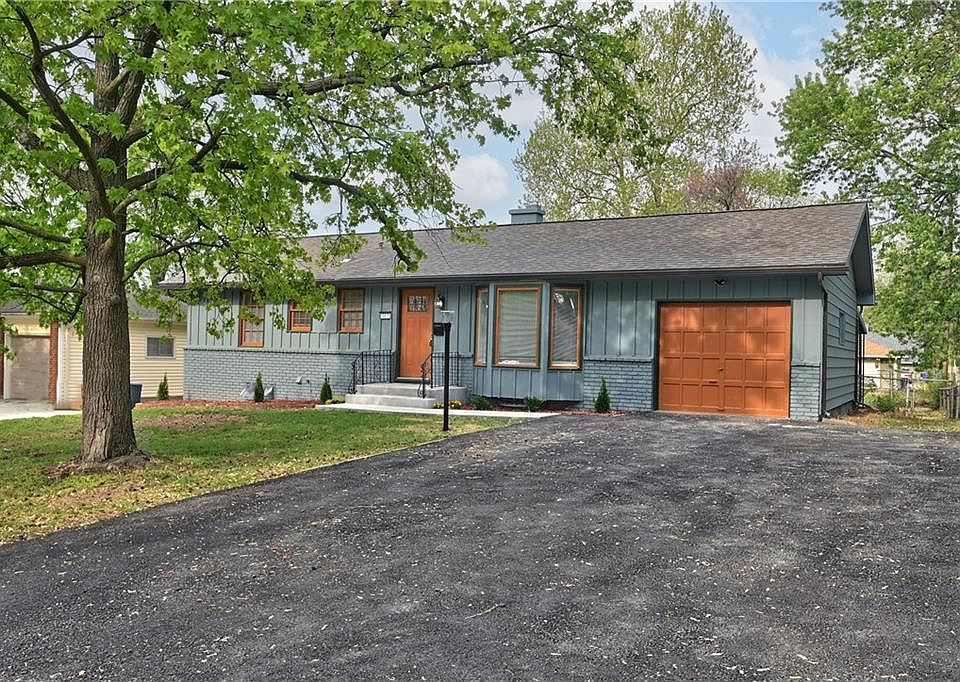 13628 Bennington Ave, Grandview, MO 64030 Zillow