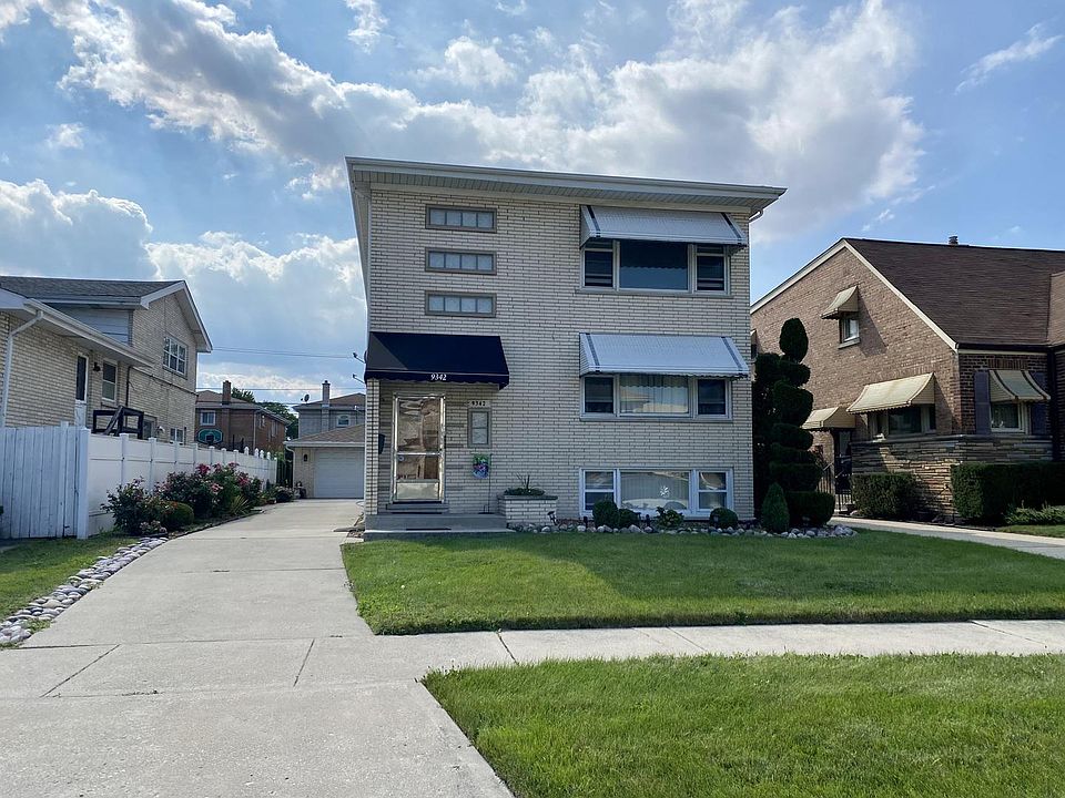 1st image of 9342 S Kolmar Ave #2