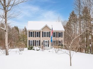 25 Revolutionary Lane, Nottingham, NH 03290