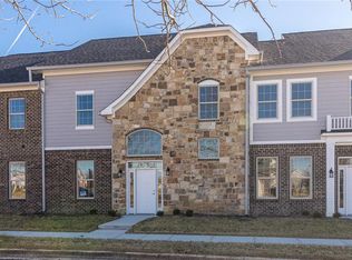 7153 Governors Row S, Avon, IN 46123