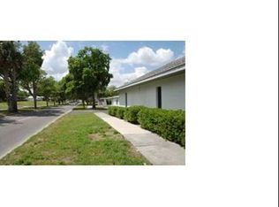 220 S Pine Ave, Inverness, FL 34452