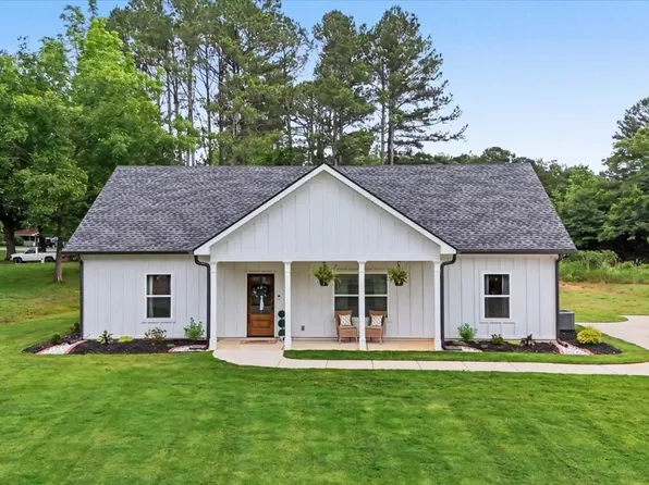 91 Holly Rd, Bowdon, GA 30108