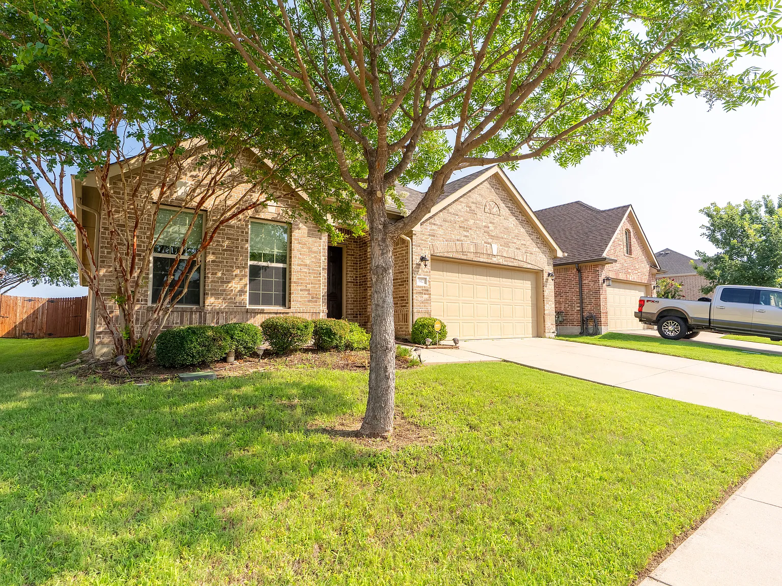 4 bed, 2044 sqft, $2,495 — Photo 3