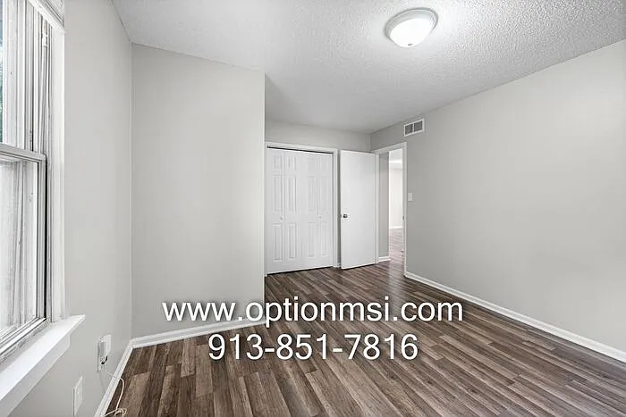 345 S 73rd Dr — Photo 17