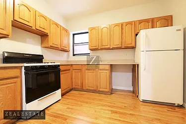 Rented by ZealEstate Group Inc