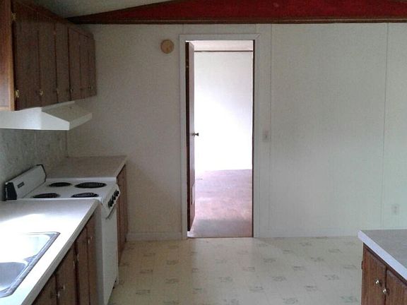 2nd image of 8901 Chapel Hill Ct