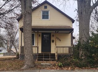 1211 Wright St, Bloomington, IL
