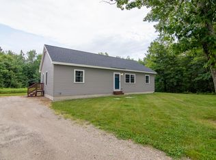 14 Gilmore Rd, New Gloucester, ME 04260