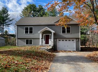 17 Hillcrest Dr, Gray, ME 04039