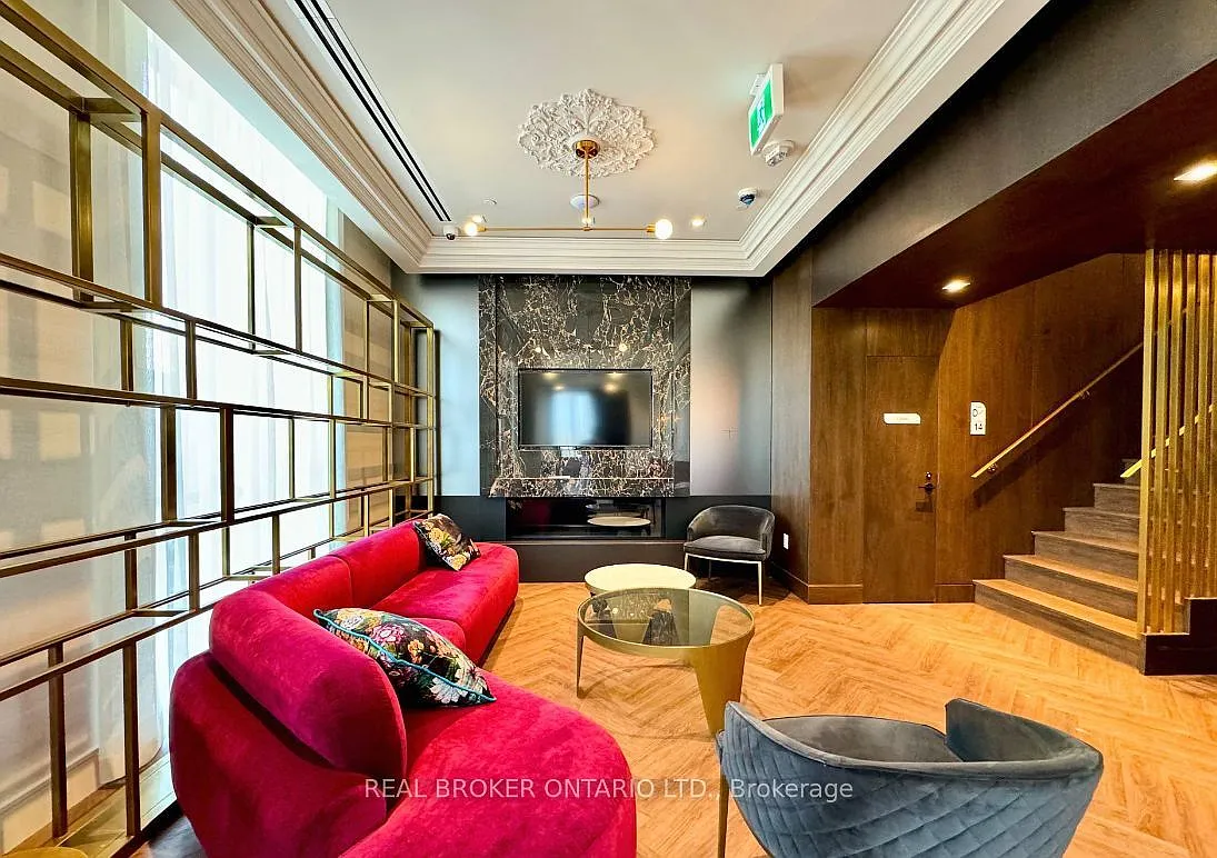 3 bed, $5,750 — Photo 1