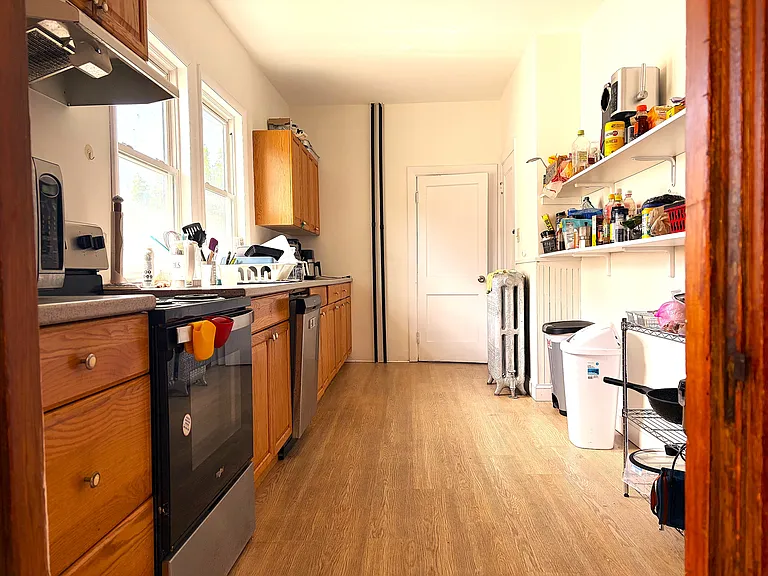 148 Washington St #2 — Photo 8