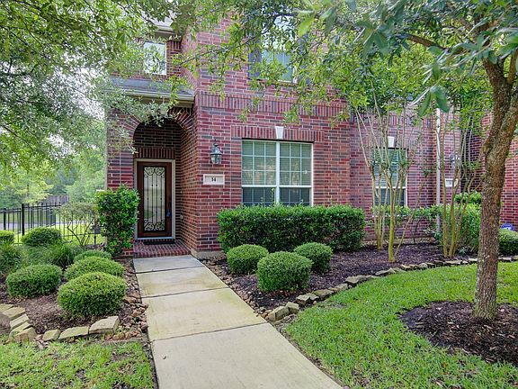 3rd image of 14 Rosalind Ln