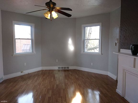 9612 Frankstown Apt 2 LivingRoom 3